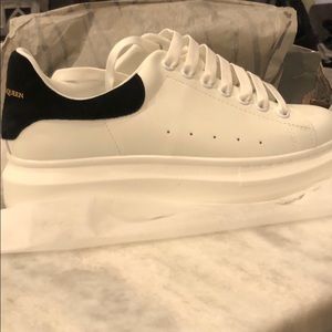 Sneakers!! Alexander McQueen size 41